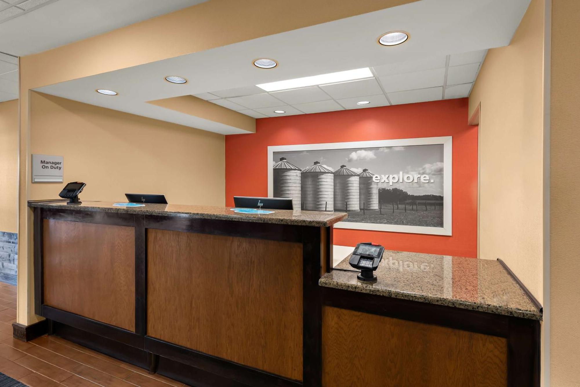 Hampton Inn Lancaster Exterior foto