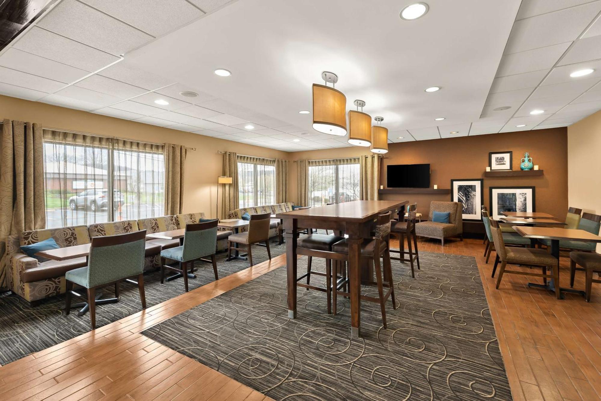 Hampton Inn Lancaster Exterior foto